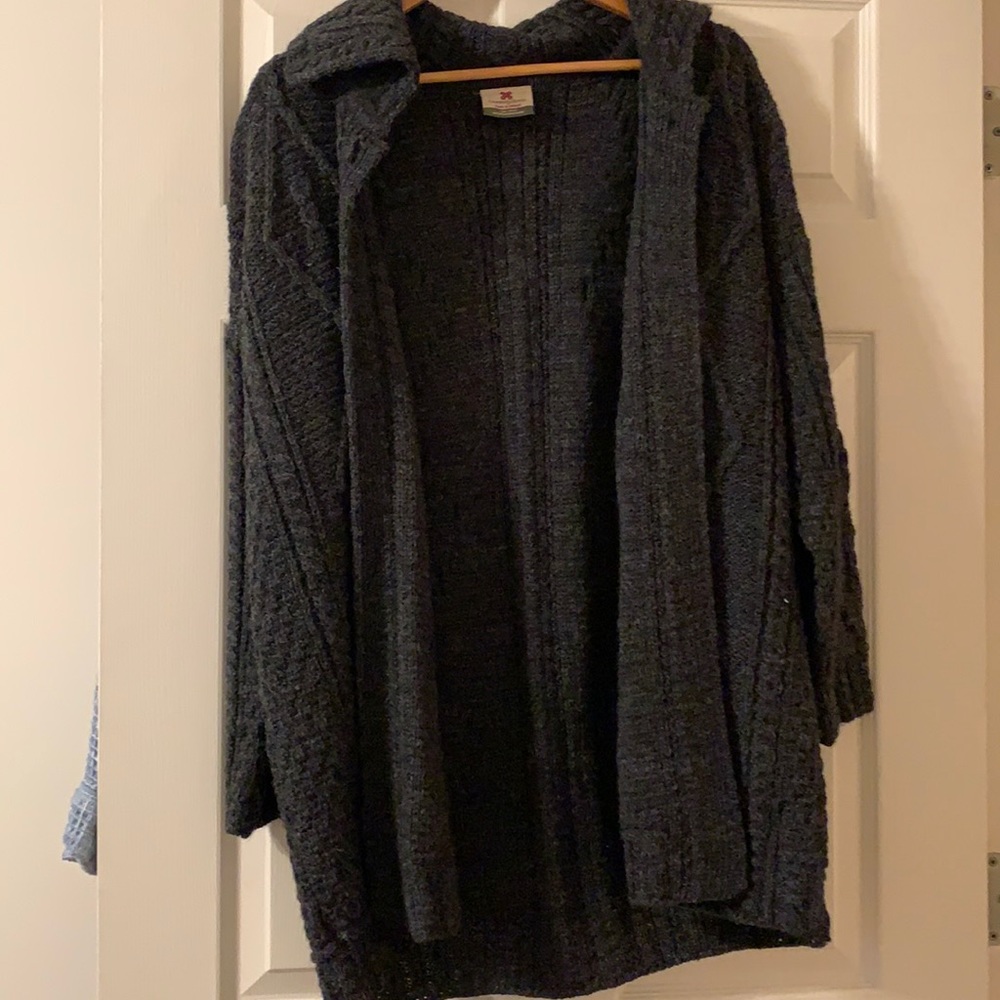 100% Pure wool cardigan XL